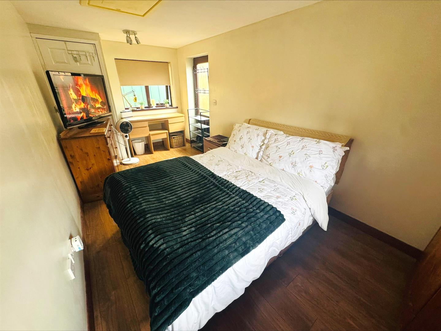 Llys Cilsaig, Dafen, Llanelli, SA14 8QT